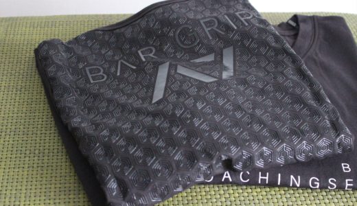 スクワットのバーベルが滑り防止に「A7 BAR GRIP Tシャツ」が役立ってます